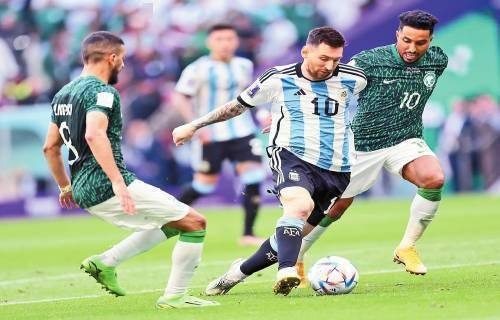 今晚打响！皇马新帅阿韦洛亚迎西甲首秀 银河战舰能否止颓