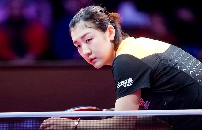 着无数球迷 着无数球迷